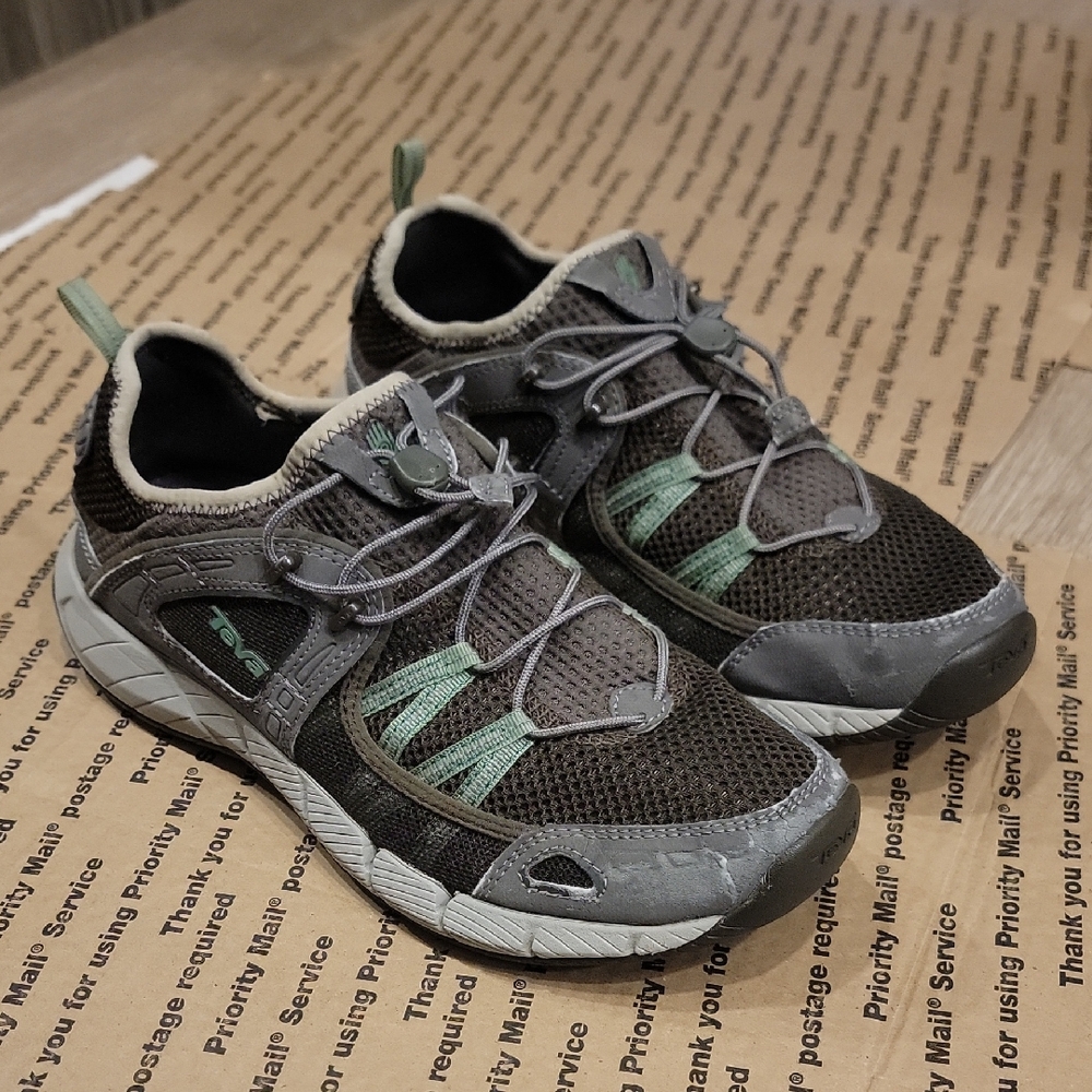 Teva Gray and Green Sporty Footwear